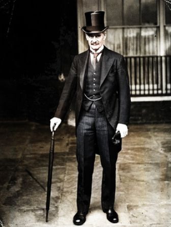 image: 1933-1939, attaquer Hitler ?